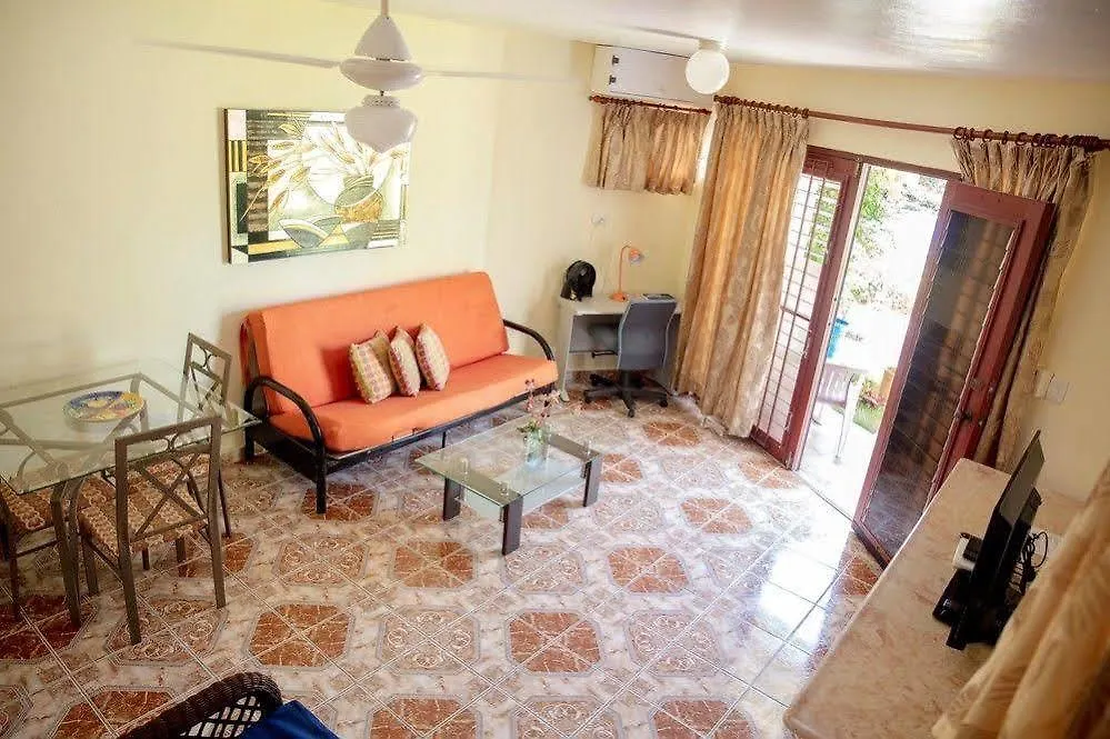 Condos Dominicano Sosúa 0*,